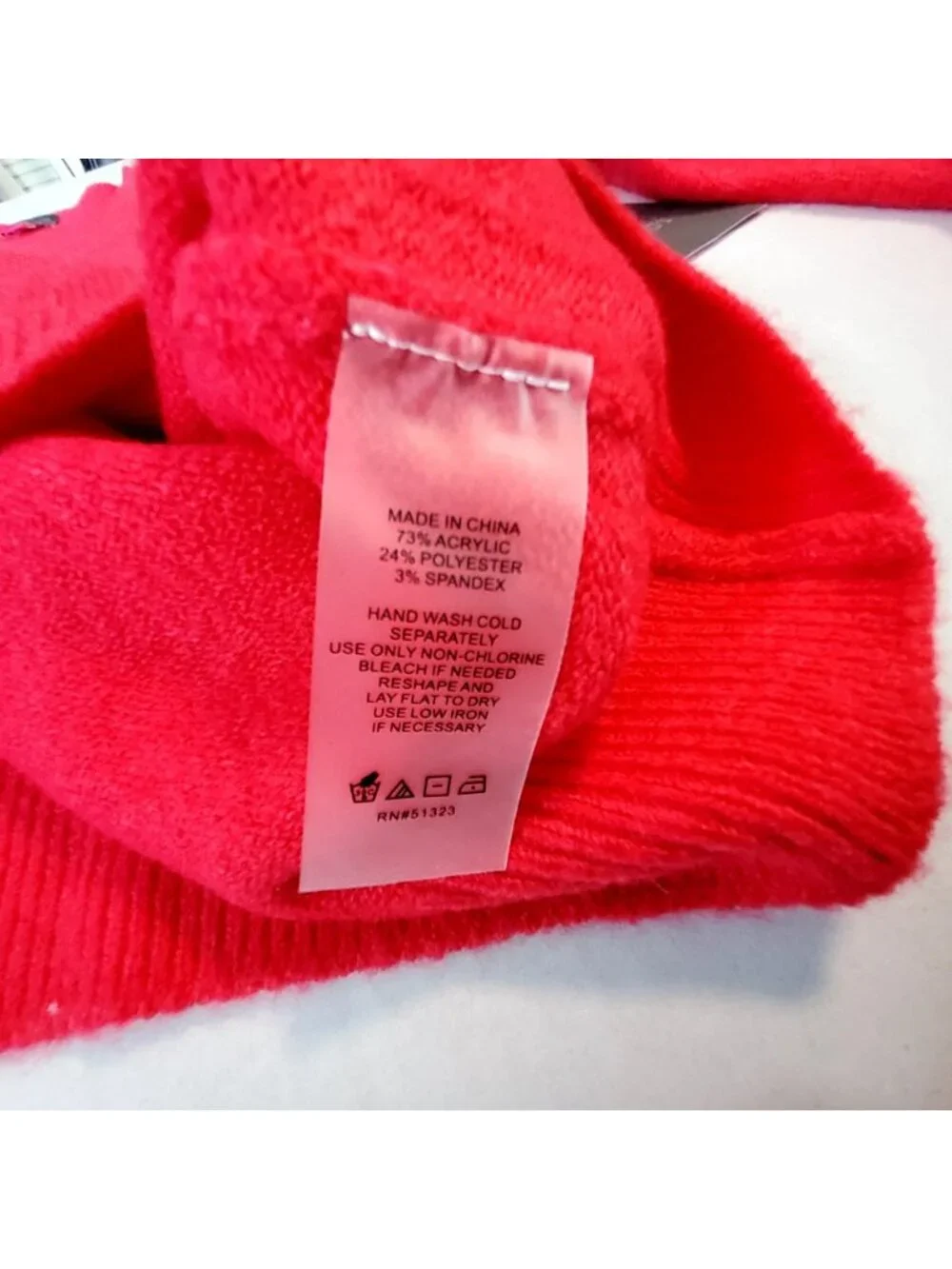 Vince Camuto Womens Tea Berry Red Sweater Size Medium Acrylic Blend  Relaxed fit